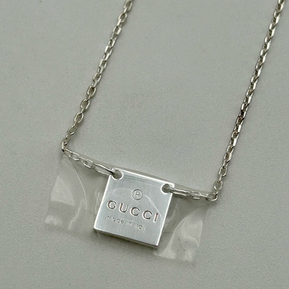 BRAND NEW ✨ GUCCI Sterling Silver Square Logo Necklace - Picture 3 of 10
